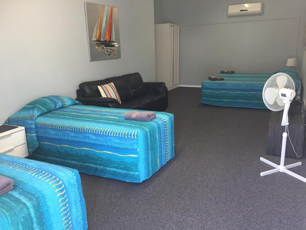 Clarence Head Caravan Park อิลูกา ภายนอก รูปภาพ